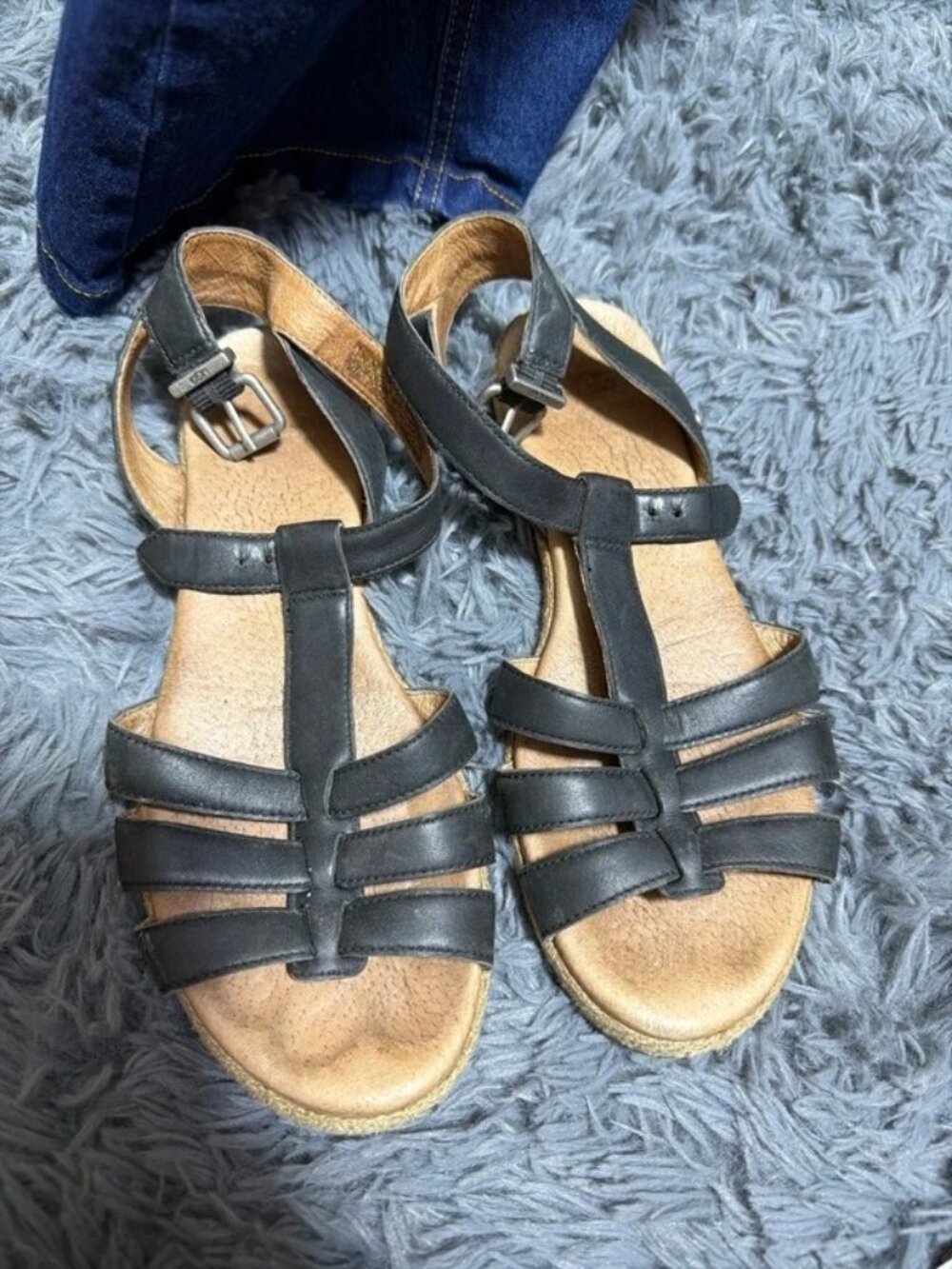 UGG 101884 Womens Sandals Size US 6.5 UK 4.5 EU 37.5 Black Leather Strappy
